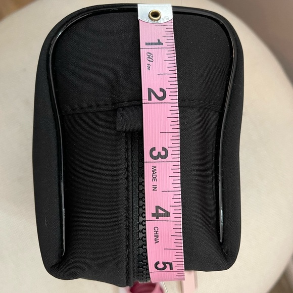 New Victoria’s Secret Sport neoprene wristlet - Picture 5 of 7